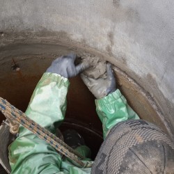 мутная вода в колодце